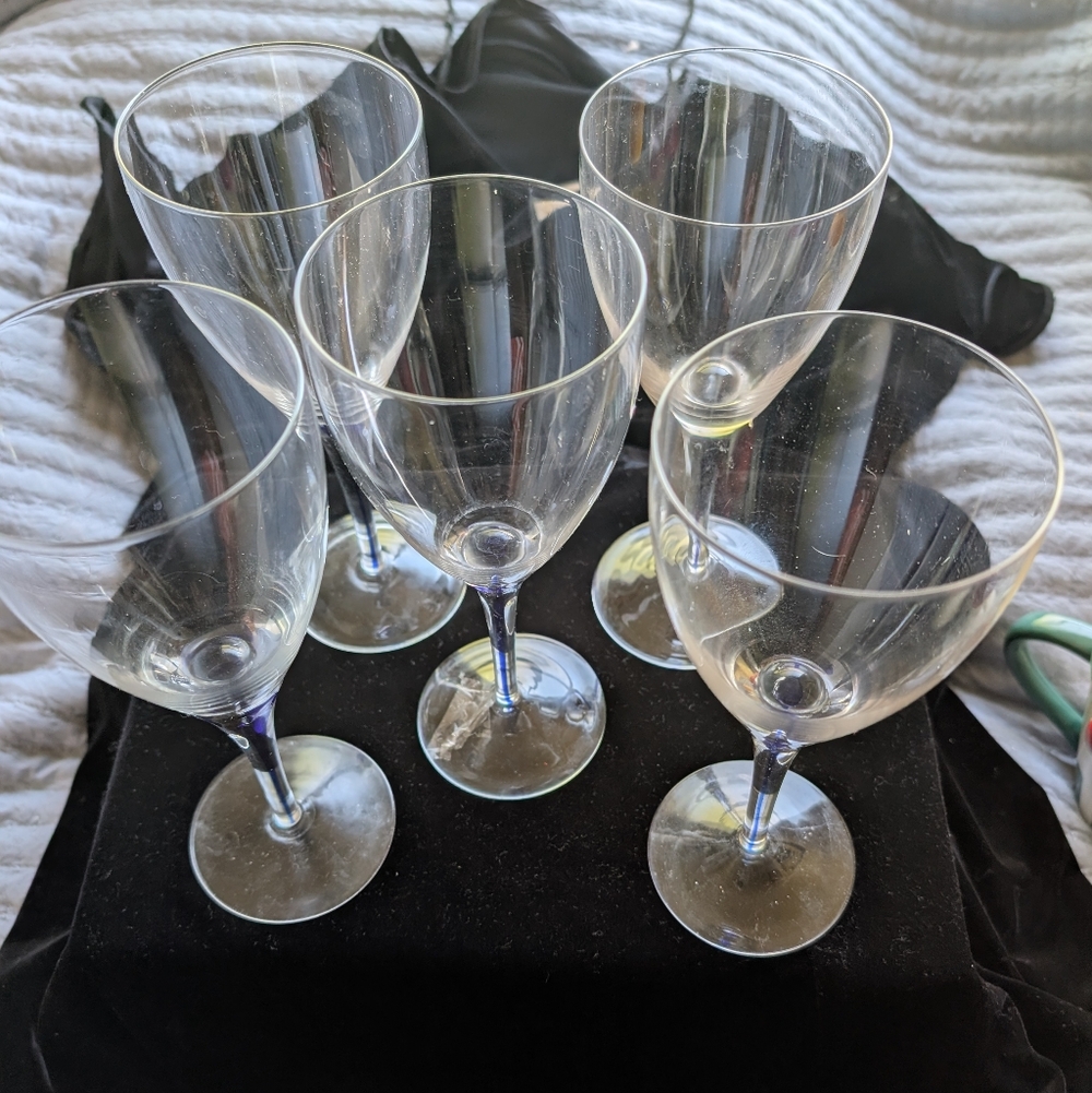 Pier One  Clear and Navy Wine Glass